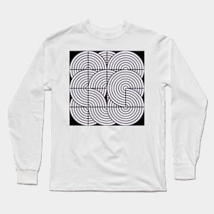 Inverse Arc Grid in Black Long Sleeve T-Shirt